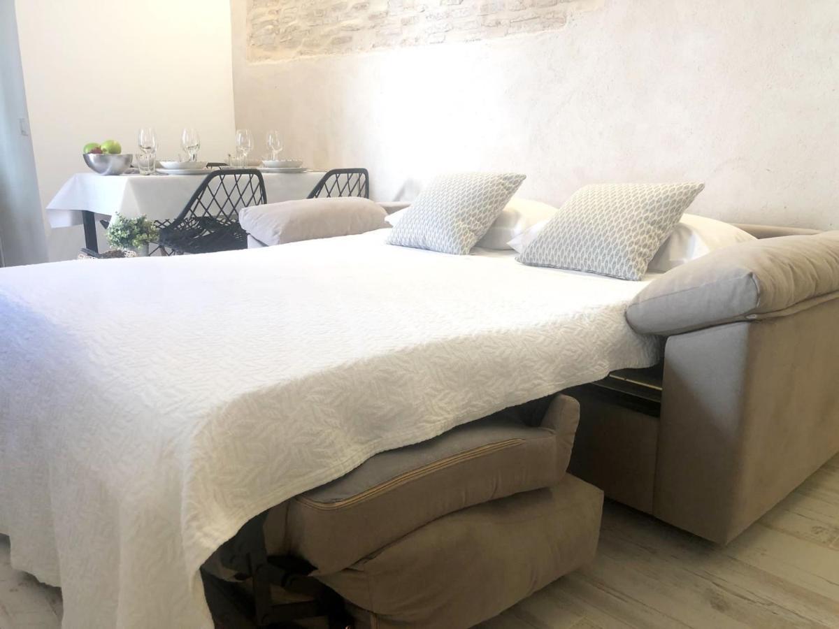 Plaza Adarve Toledo Apartment Exterior photo